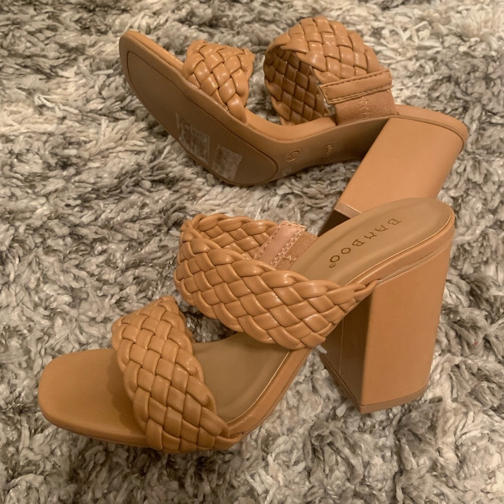 Bamboo size 7 - braided sandals